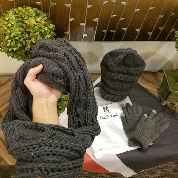 NWT Warm Knitted Scarf, Beanie Hat, and Glove Set - Picture 3 of 7